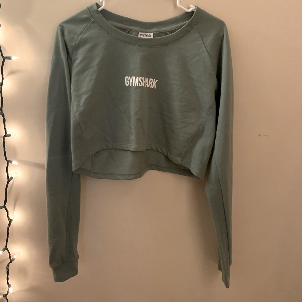 Gym shark long sleeve crop top
